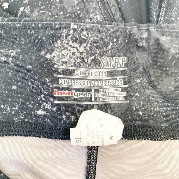 5/$25 Under Armour heat gear compression outer space crop length yoga leggings - Picture 7 of 8